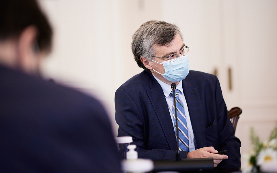 σωτήρης-τσιόδρας-live-η-ενημέρωση-για-του-561548716