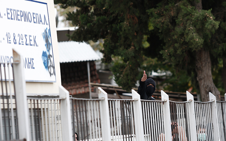 στα-χνάρια-της-χρυσής-αυγής-561522325