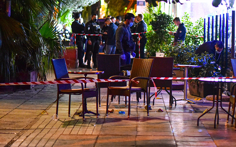 πυροβολισμοί-στον-άγιο-παντελεήμονα-561523168