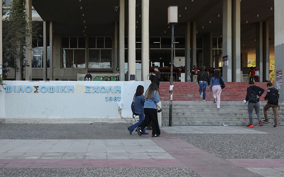 50-πληρότητα-στα-θέατρα-100-στα-αμφιθέατρα-561523285