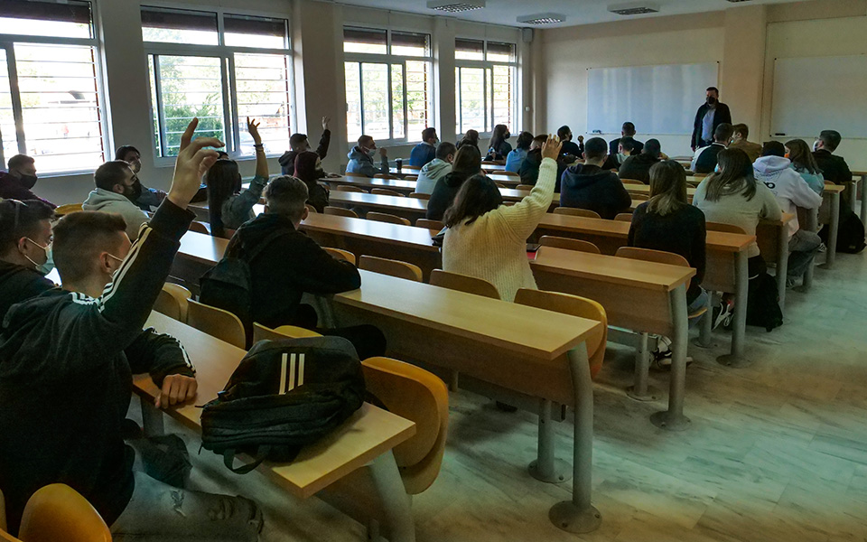 αει-γέφυρες-συνεργασίας-και-με-ινδία-ρ-561554884