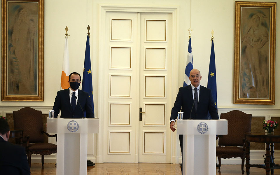 μήνυμα-δένδια-χριστοδουλίδη-σε-τουρ-561523543