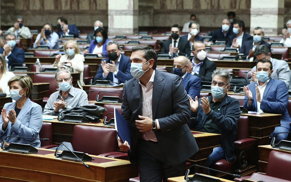 το-ανακάτεμα-της-τράπουλας-μετά-τα-εξο-561534247