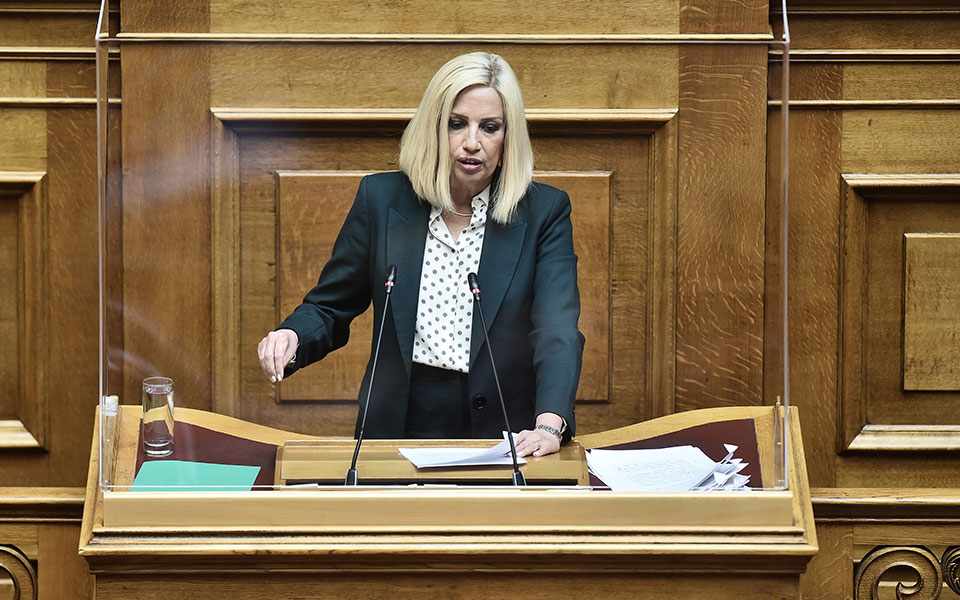 ναι-από-κιναλ-βελόπουλο-για-την-ελλη-561529618