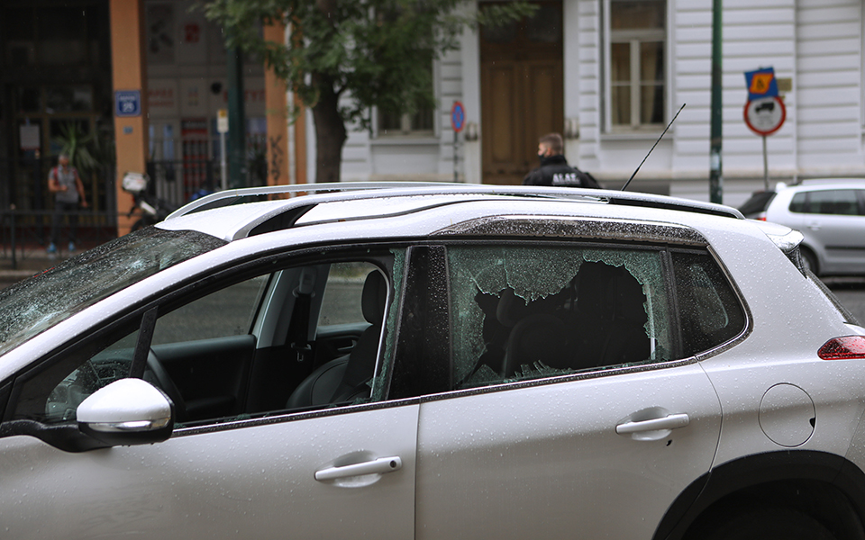 πυροβολισμοί-στο-κέντρο-της-αθήνας-561529804