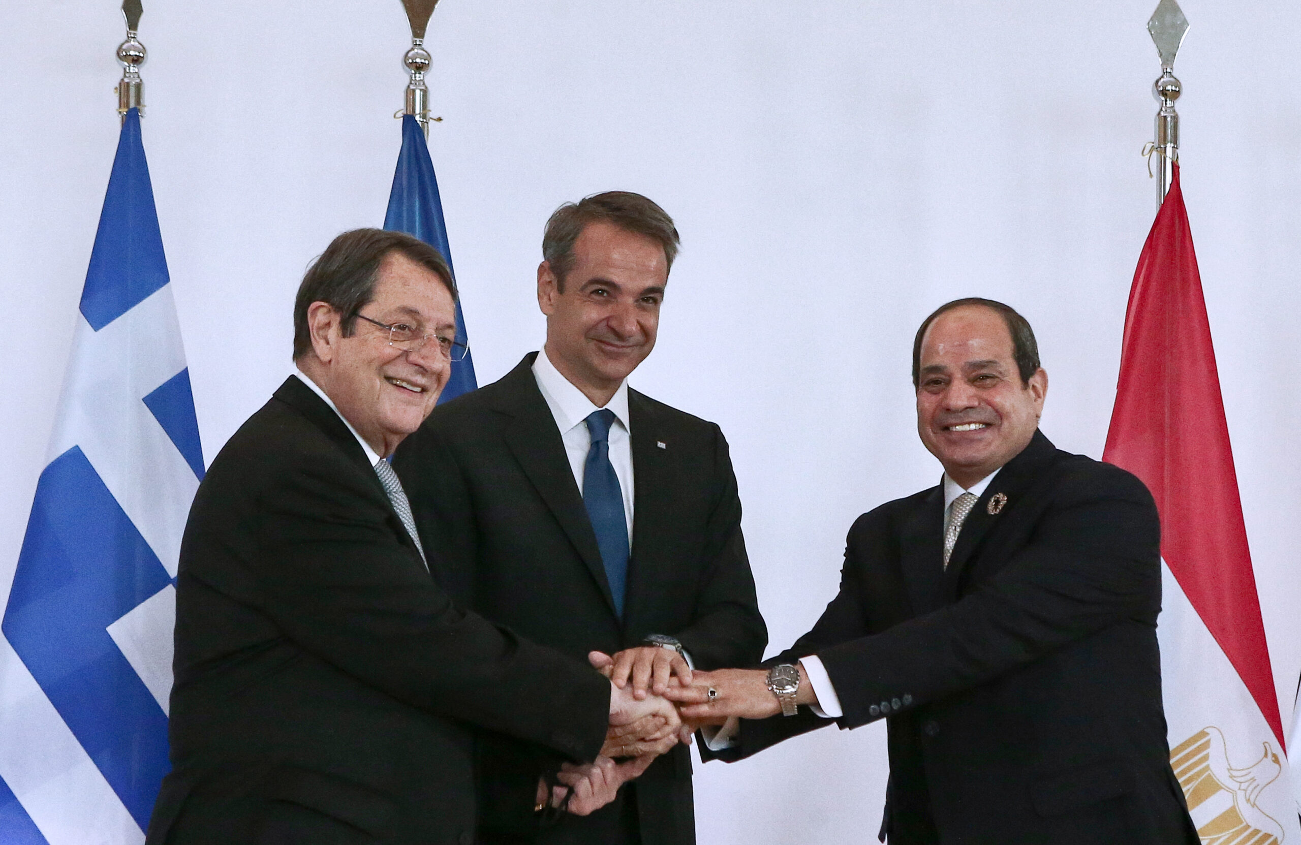 οχληση-αγκυρας-για-την-τριμερή-εκδήλ-561547597