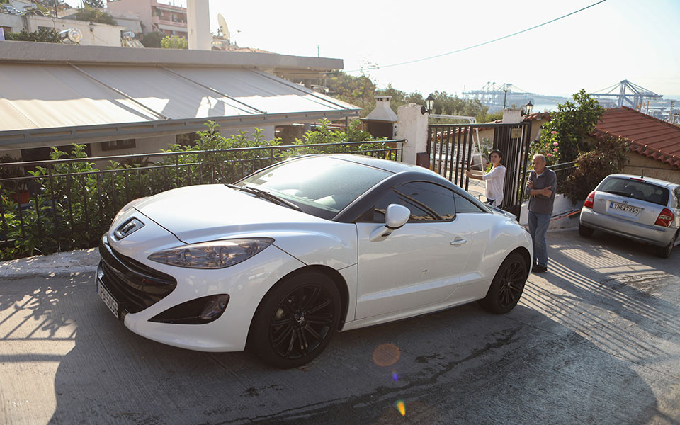 καταδίωξη-στο-πέραμα-τυφλή-η-κάμερα-561558052