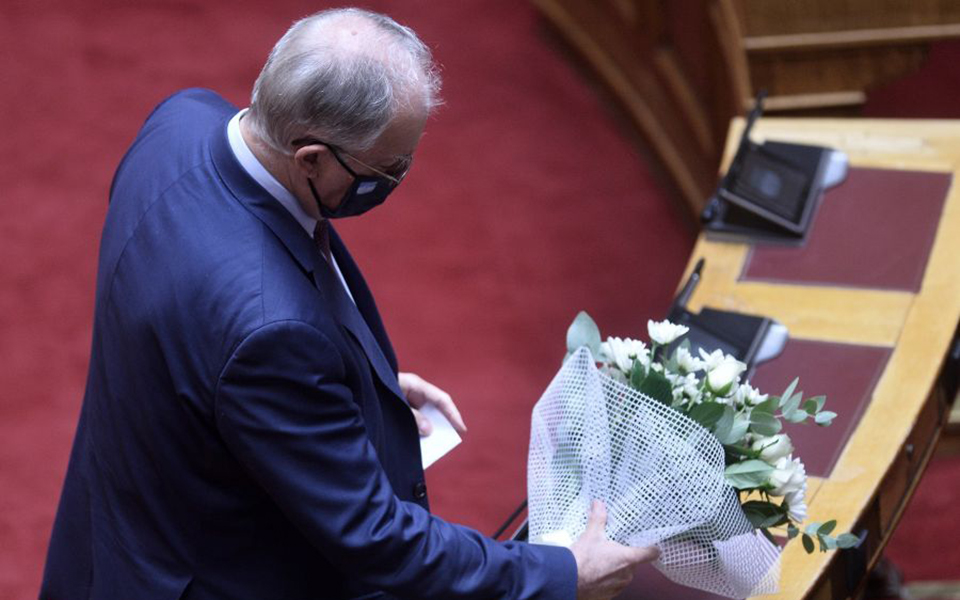 φώφη-γεννηματά-κλείνει-η-βουλή-για-μια-561556147