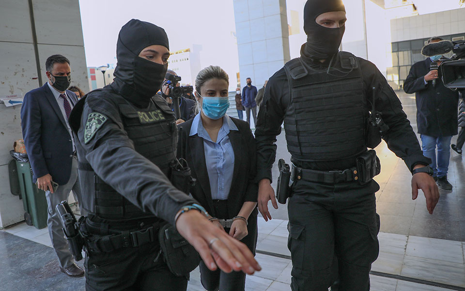 επίθεση-με-βιτριόλι-15-χρόνια-κάθειρξη-561559834