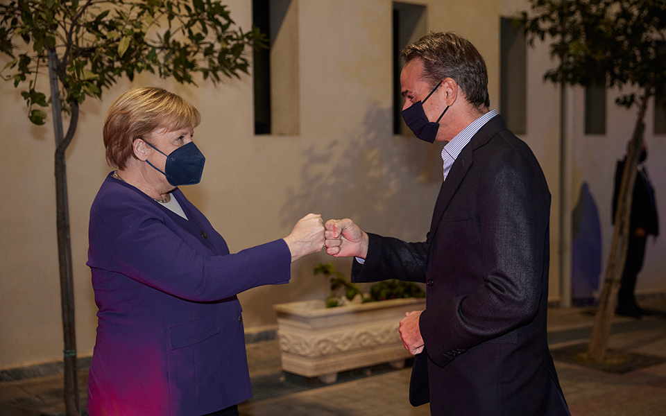 η-άγκελα-μέρκελ-στην-αθήνα-eλληνοτουρ-561561511