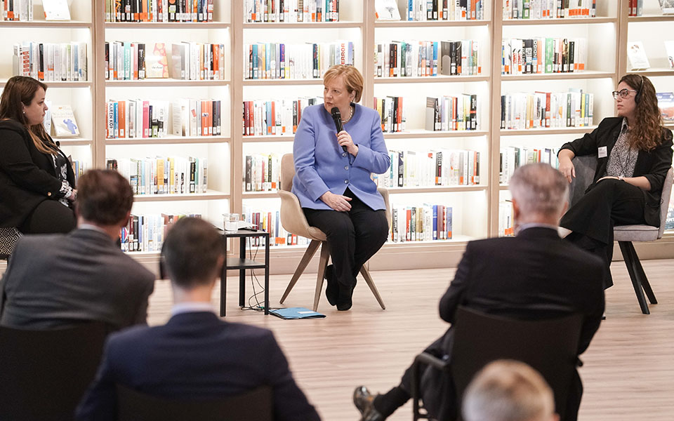 Μητσοτάκης – Μέρκελ: Η ανασκόπηση, η αυτοκριτική και το «αντίο» με λόγια του Γκαίτε-4