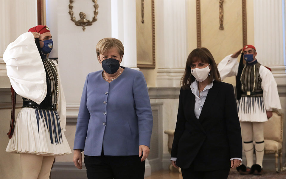 Μητσοτάκης – Μέρκελ: Η ανασκόπηση, η αυτοκριτική και το «αντίο» με λόγια του Γκαίτε-3