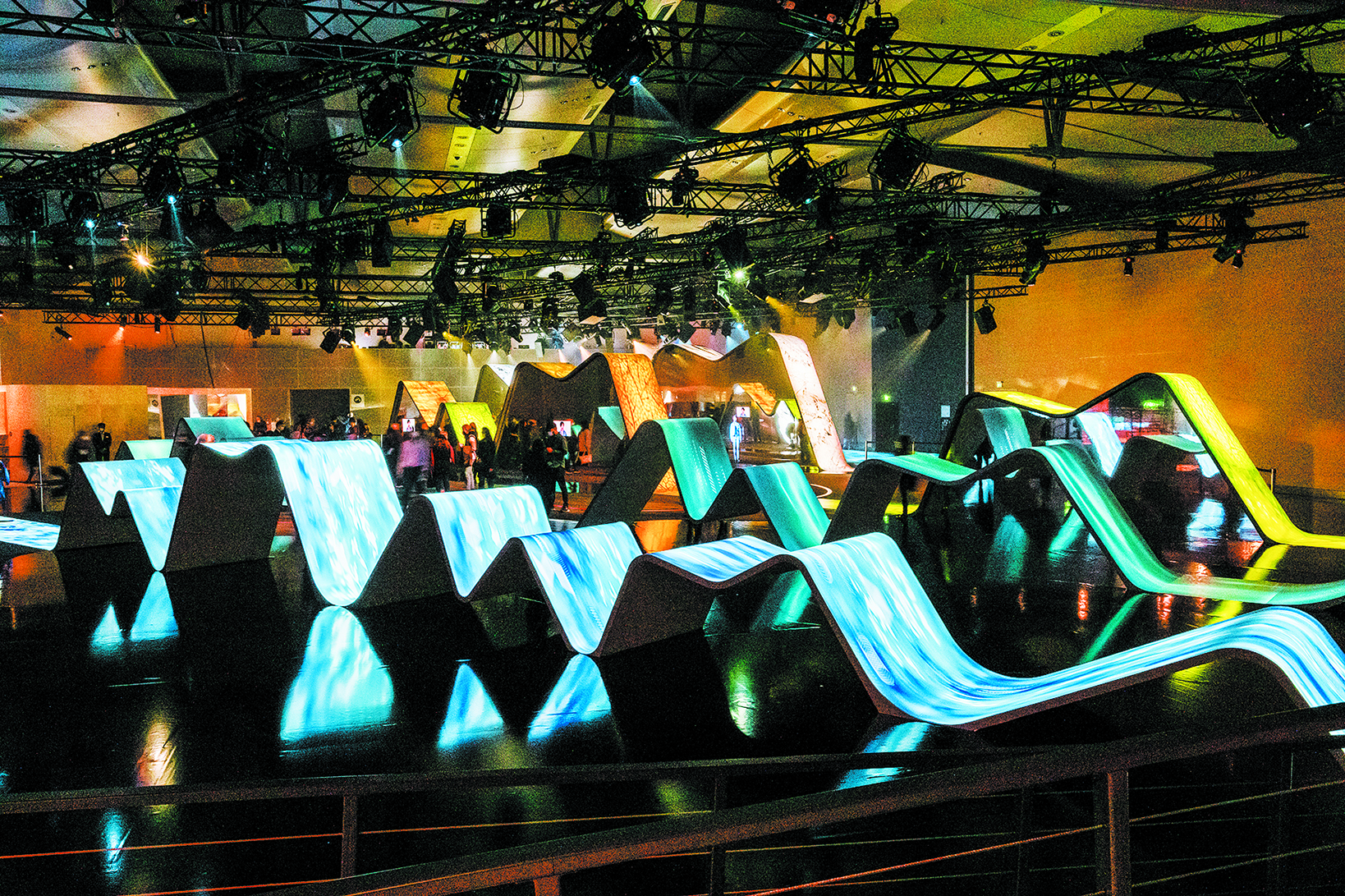 αισιοδοξία-για-το-βιβλίο-όχι-όμως-για-τ-561549688