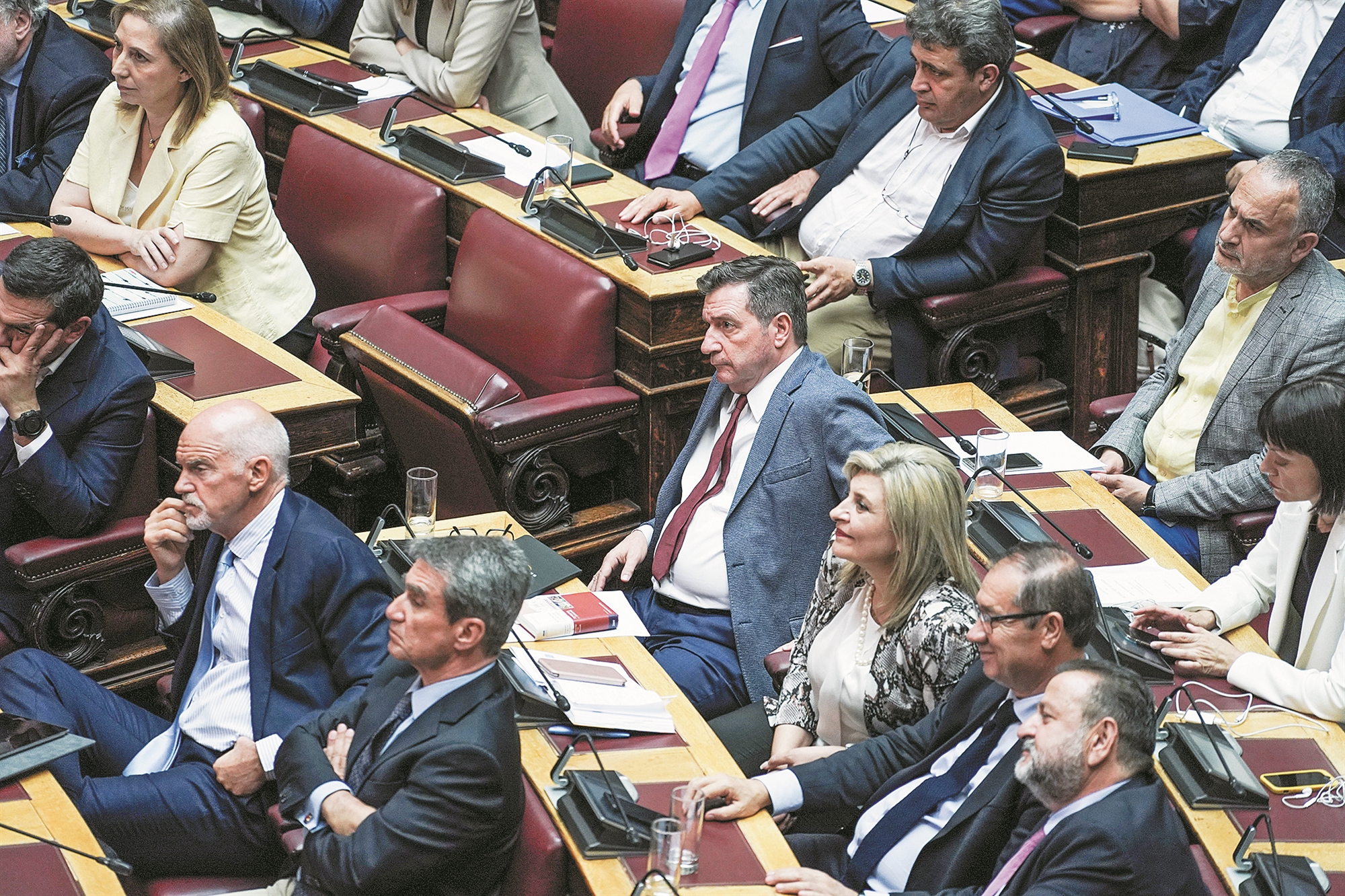 κιναλ-κρίσιμη-συνεδρίαση-υπό-τον-φόβο-561563182