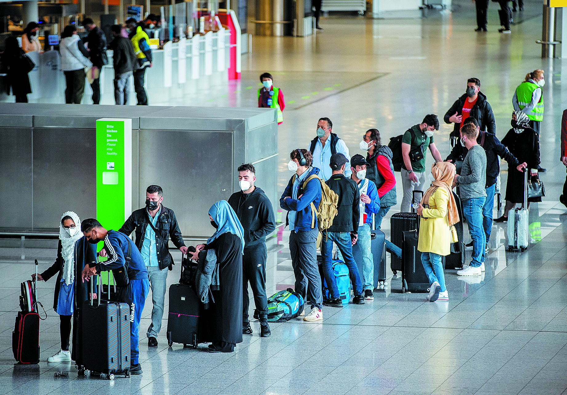 ταξίδι-με-τρένο-αντί-του-αεροπλάνου-561560368