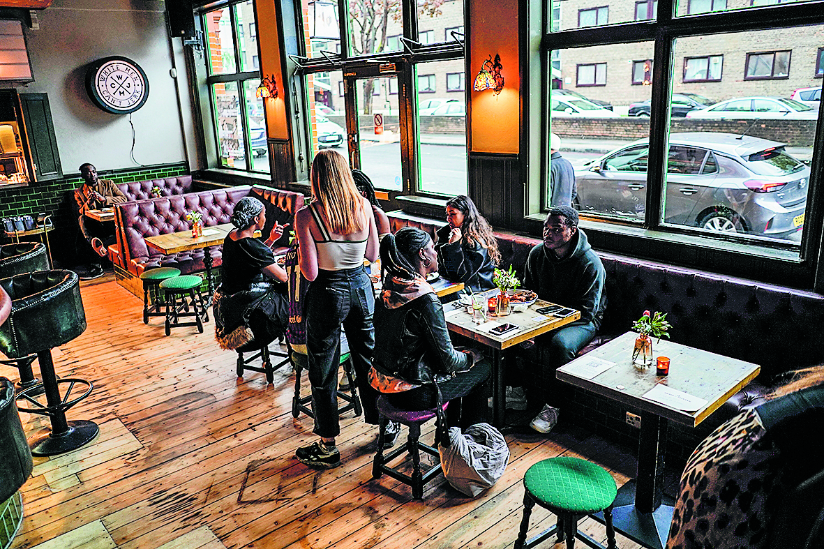 εμβολιασμός-κίνητρα-αντί-του-εξαναγκ-561541846