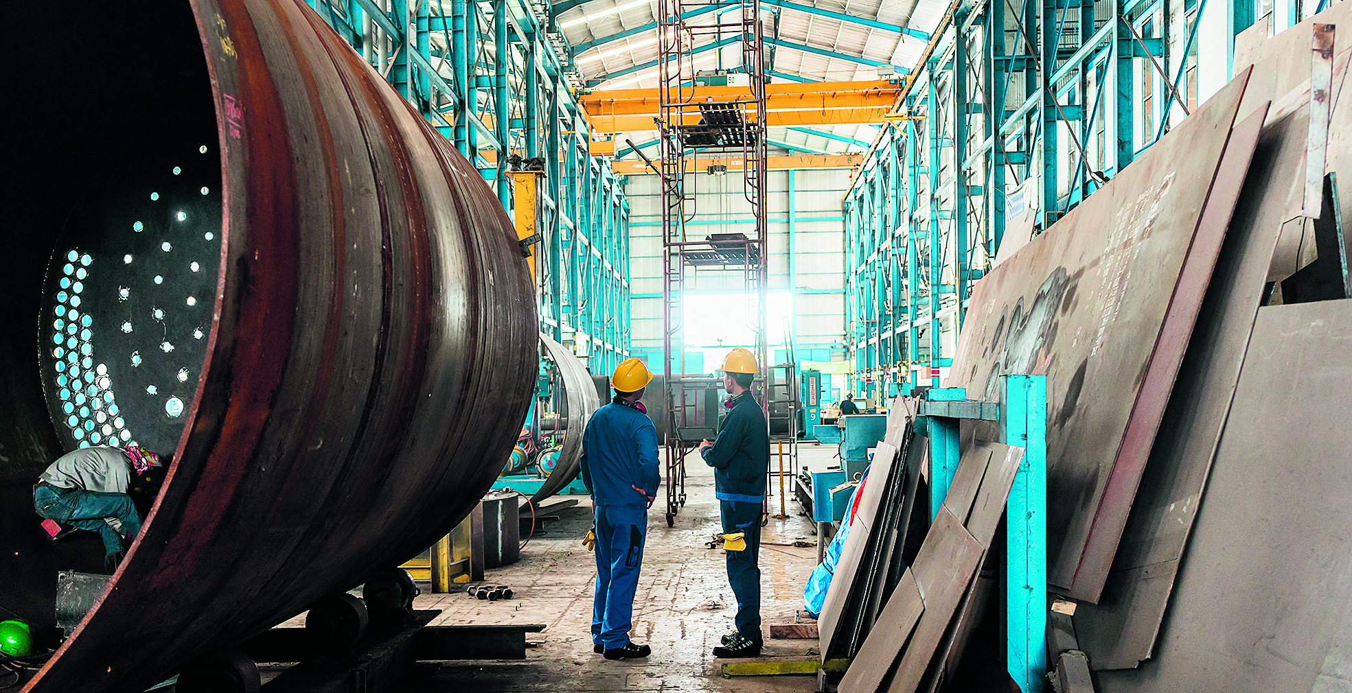 ηλεκτροσόκ-σε-βιομηχανία-και-μικρομε-561557248