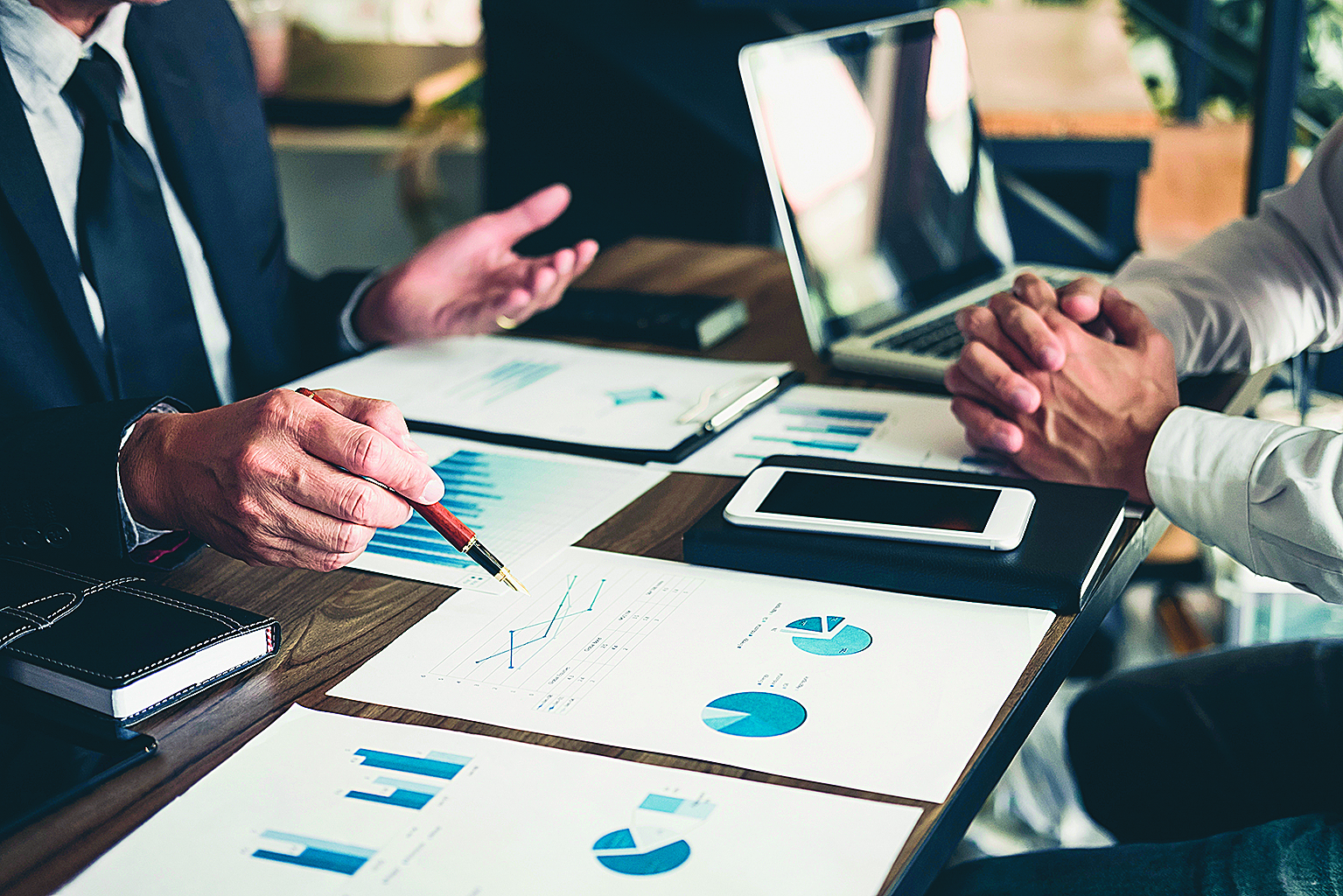 ελληνικές-τράπεζες-σπεύδουν-να-μπου-561540334