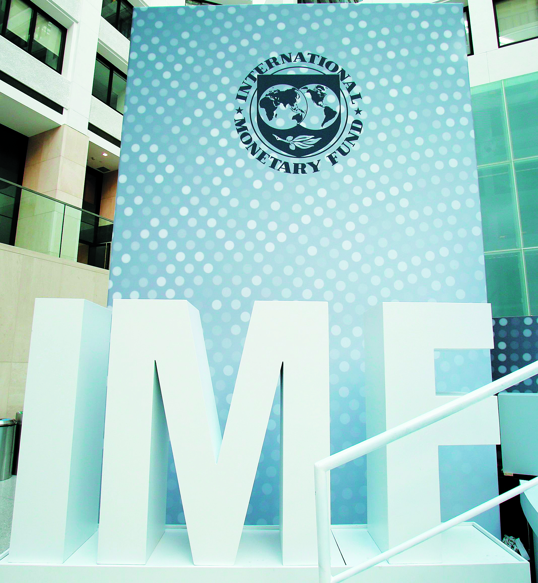 αποκλιμάκωση-του-πληθωρισμού-στα-μέσ-561527935