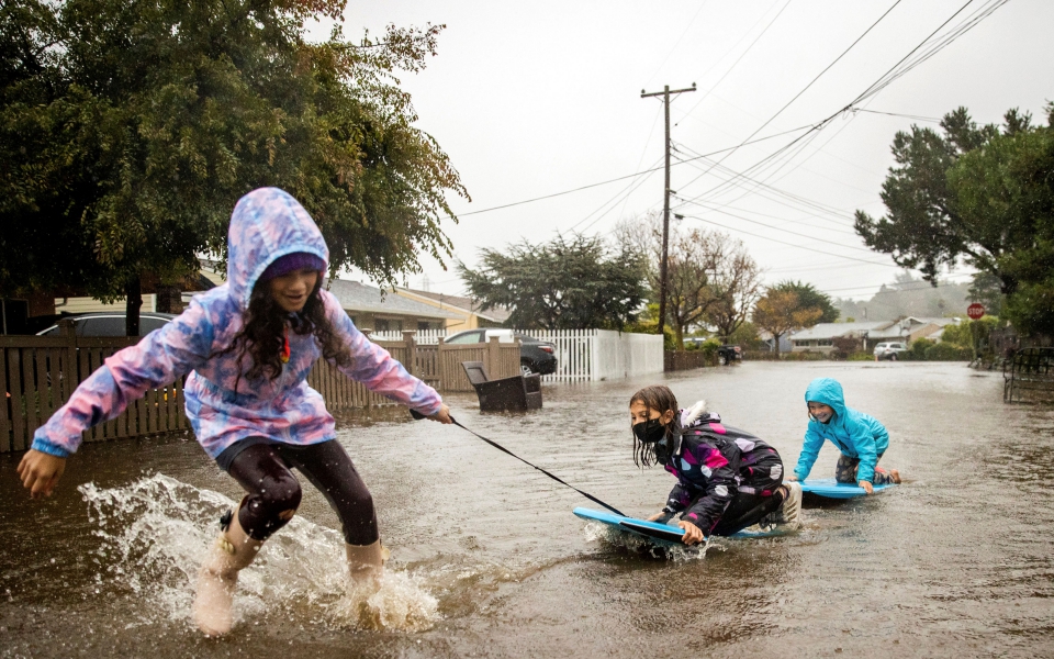 ΗΠΑ: Ο κυκλώνας – βόμβα «χτύπησε» την Καλιφόρνια-1