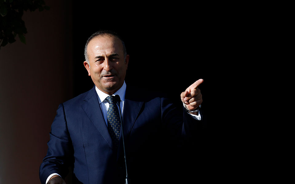 dw-απείλησε-με-παραίτηση-ο-τσαβούσογλου-561557893