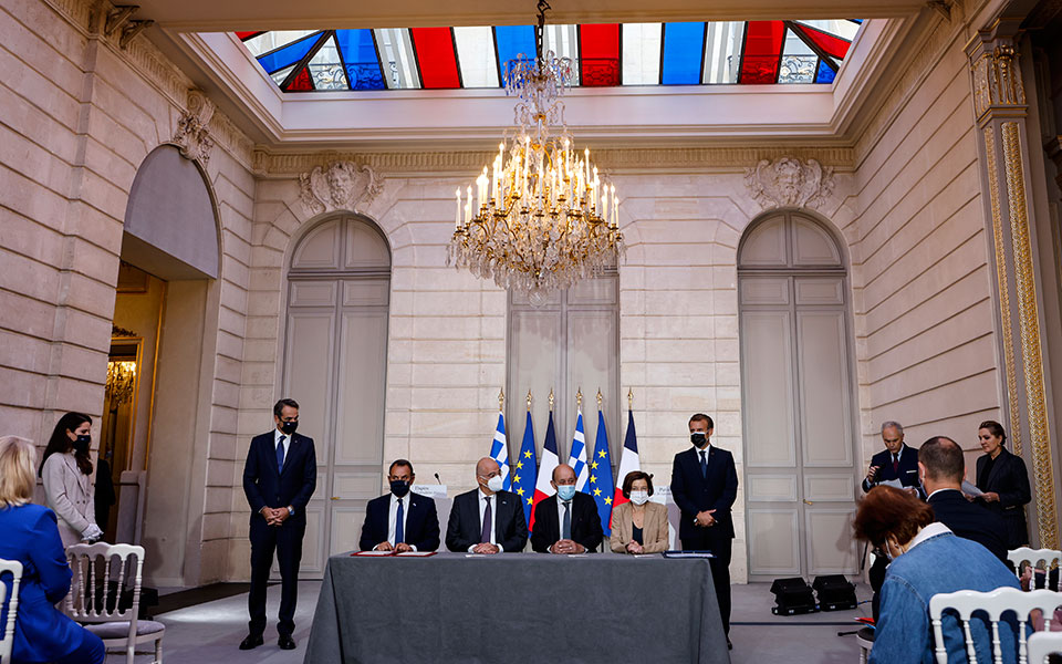 στη-βουλή-η-ελληνογαλλική-συμφωνία-νε-561521206