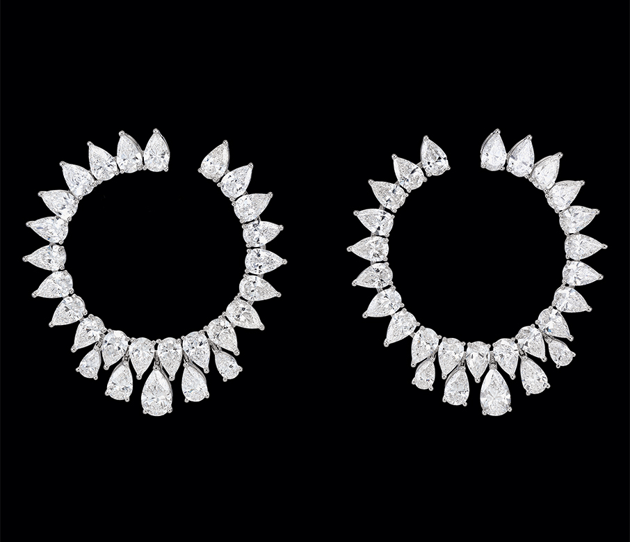 Τι μας άρεσε περισσότερο στη νέα ταινία James Bond; Η Παλόμα με Chopard-4