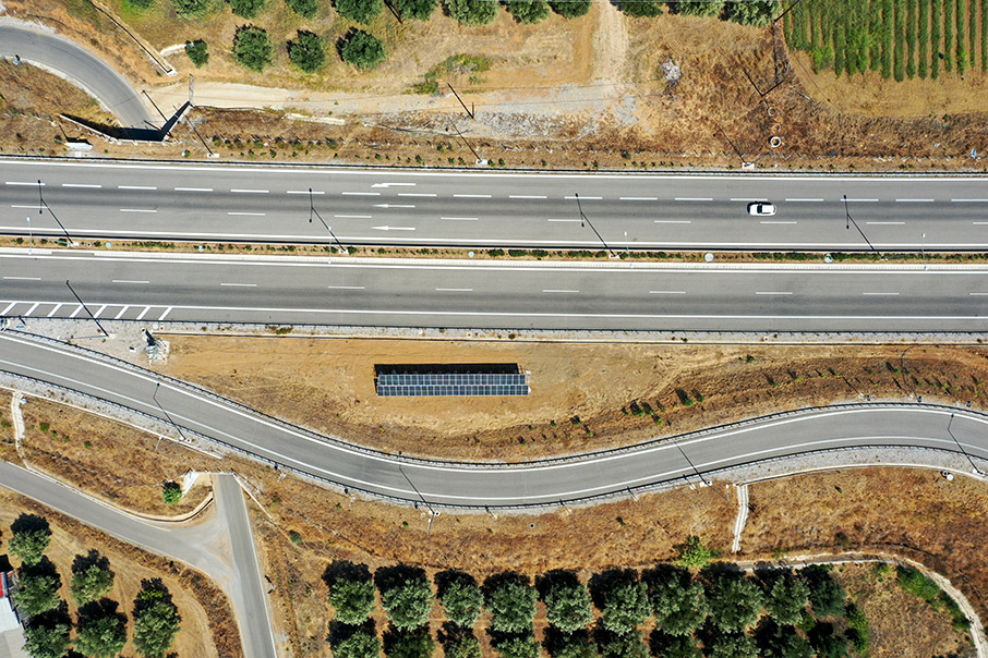 Νέα Οδός: Στην Ιόνια Οδό ενέργεια από τον ήλιο-1