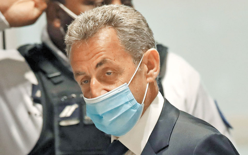 νικολά-σαρκοζί-νέα-καταδίκη-και-βραχι-561519742