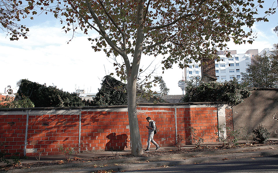 παρίσι-οργή-για-το-τείχος-της-ντροπής-561521833