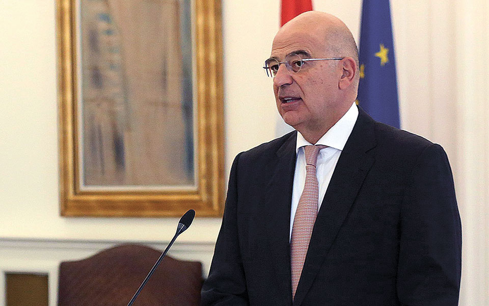 δένδιας-απαράδεκτες-οι-τουρκικές-αι-561521638