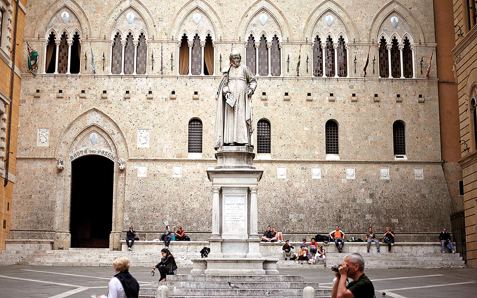 μάχη-στην-ιταλία-για-την-τύχη-της-ιστορ-561521941