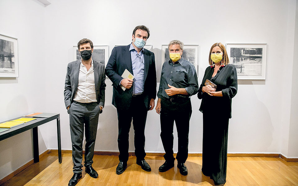 Με φίλους και συνοδοιπόρους τα εγκαίνια της έκθεσης του Γιάννη Αδαμάκου-1