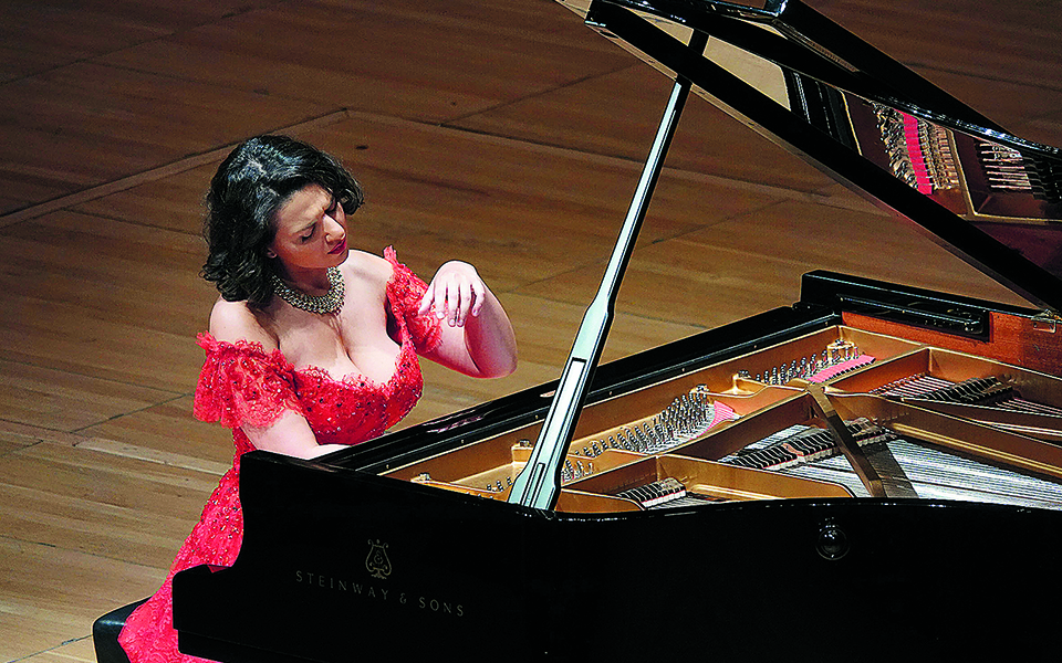 κίσιν-μπουνιατισβίλι-και-πογκορέλιτ-561534184