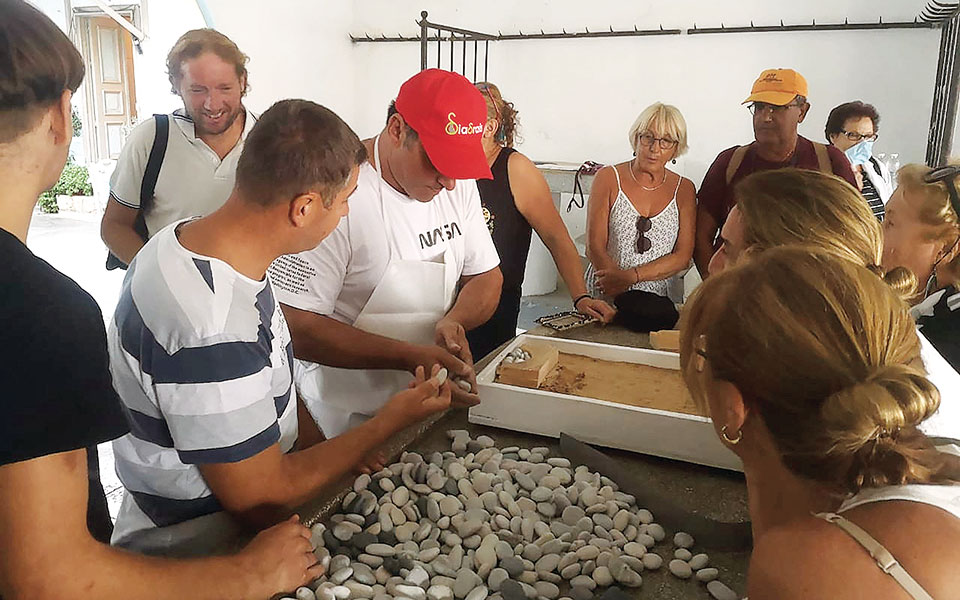 βοτσαλάκι-βοτσαλάκι-στο-καστελλόρ-561530101