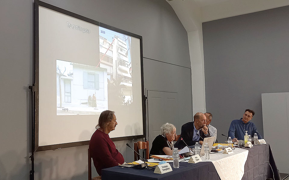 Προσφυγικά: Σχέδια για το μέλλον, με το βλέμμα στο παρελθόν-1