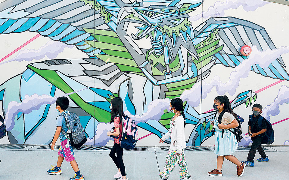 μετρητές-co2-to-must-αξεσουάρ-του-σχολείου-561535618