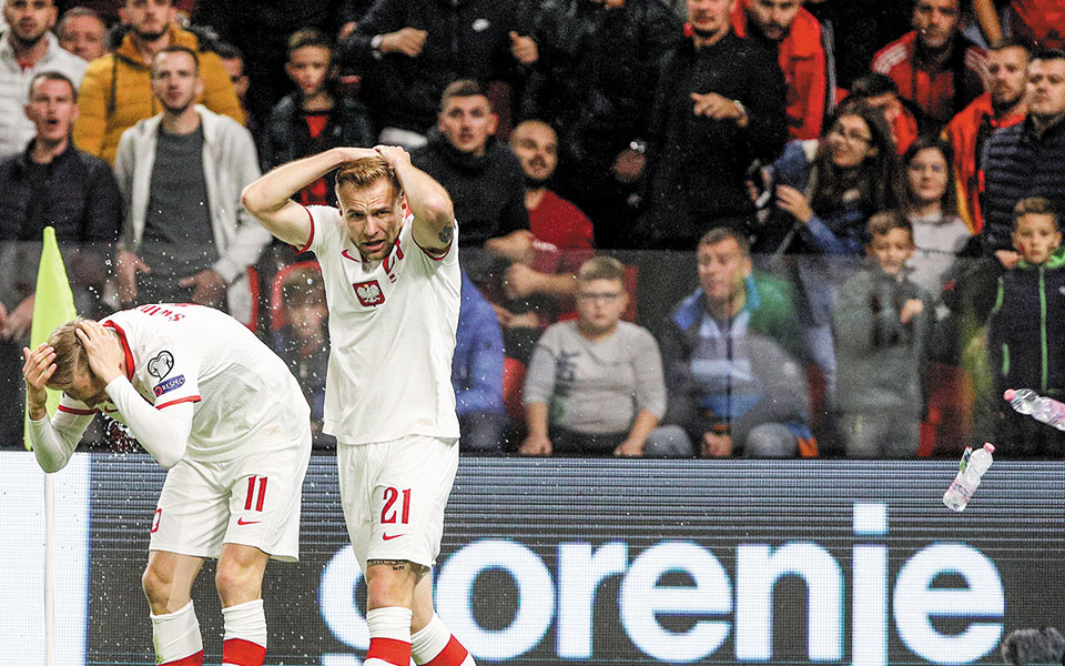 αλβανοί-και-ούγγροι-οπαδοί-αναστάτωσ-561538699