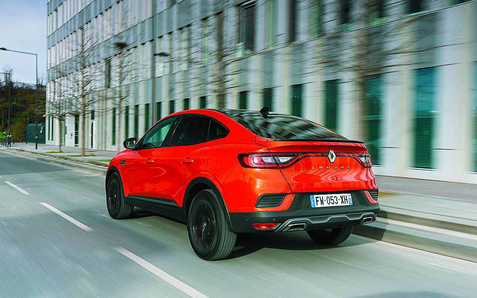 to-coupe-suv-που-μαγνητίζει-561544291