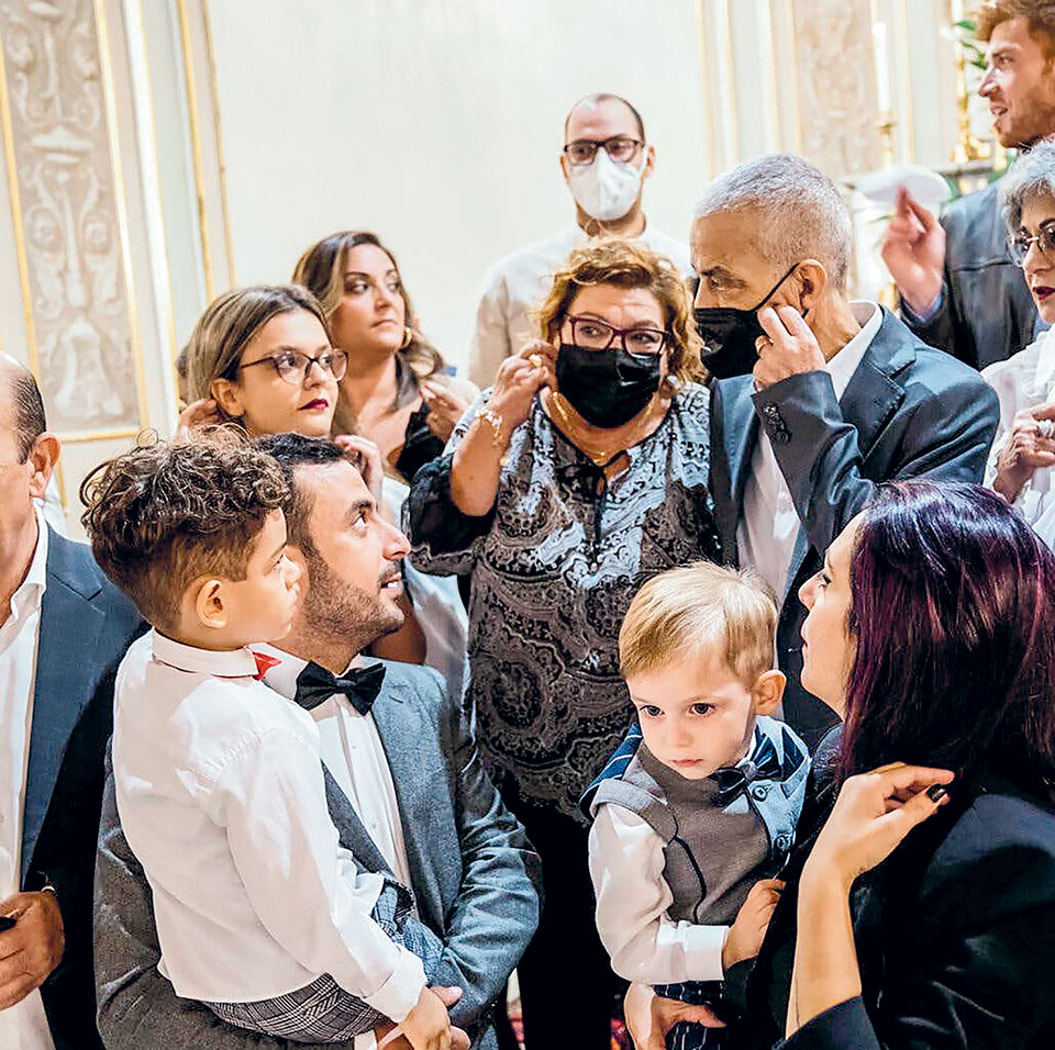 Απαγορεύθηκαν οι νονοί στη Σικελία-1