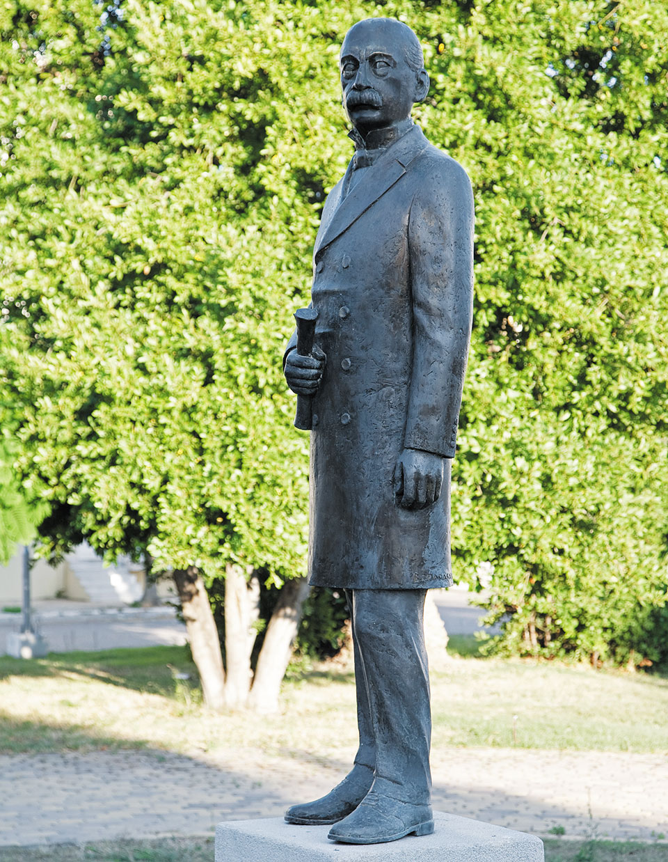 Όταν η πόλη «σκοτώνει» τα γλυπτά της-1