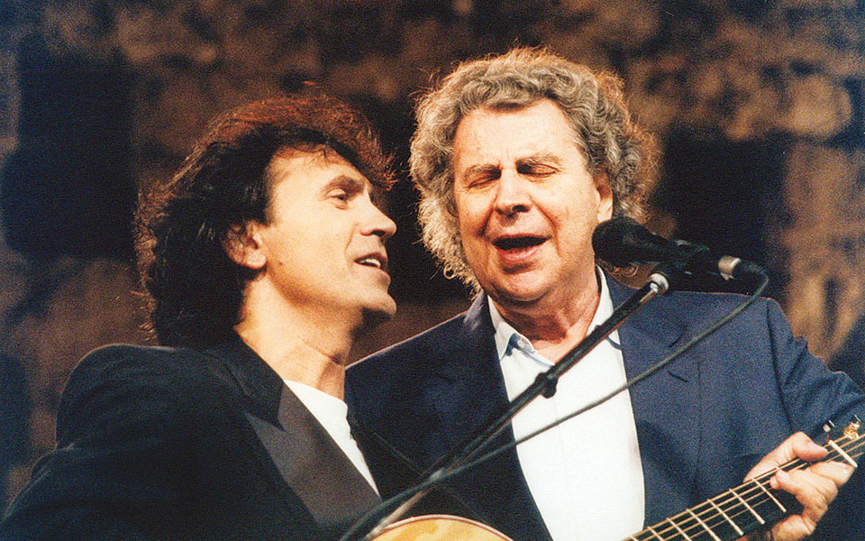 Ο Γ. Νταλάρας στην «Κ» για τη νέα εκτέλεση του «Άξιον Εστί» – Τραγουδώντας τραύματα και θαύματα-1