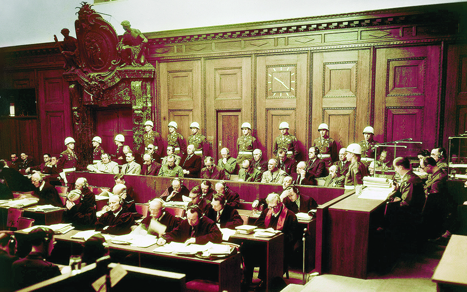 Διαβάστε στην «Καθημερινή της Κυριακής»-6