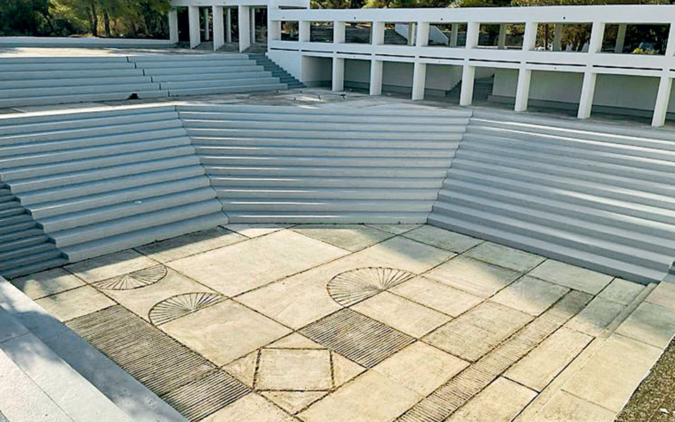 Το ΕΚΠΑ απέκτησε το μεγαλύτερο υπαίθριο αμφιθέατρο-1