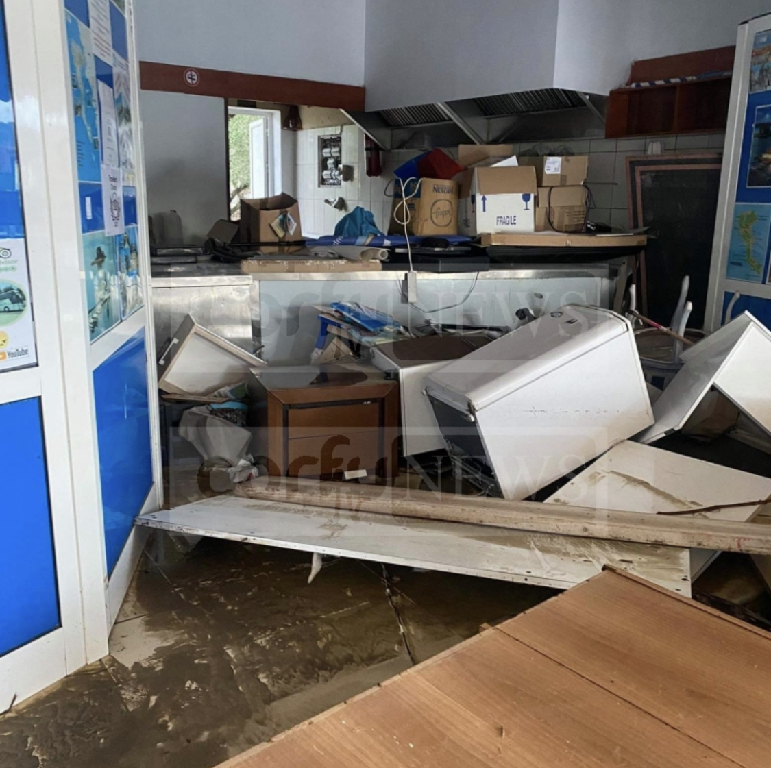 Κακοκαιρία «Μπάλλος»: Ένας νεκρός στην Εύβοια – Εικόνες καταστροφής σε όλη τη χώρα-4