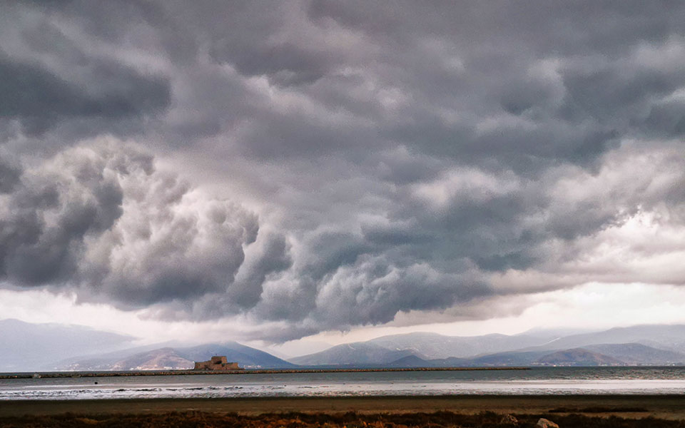 καιρός-αλλαγή-σκηνικού-με-βροχές-και-α-561555715