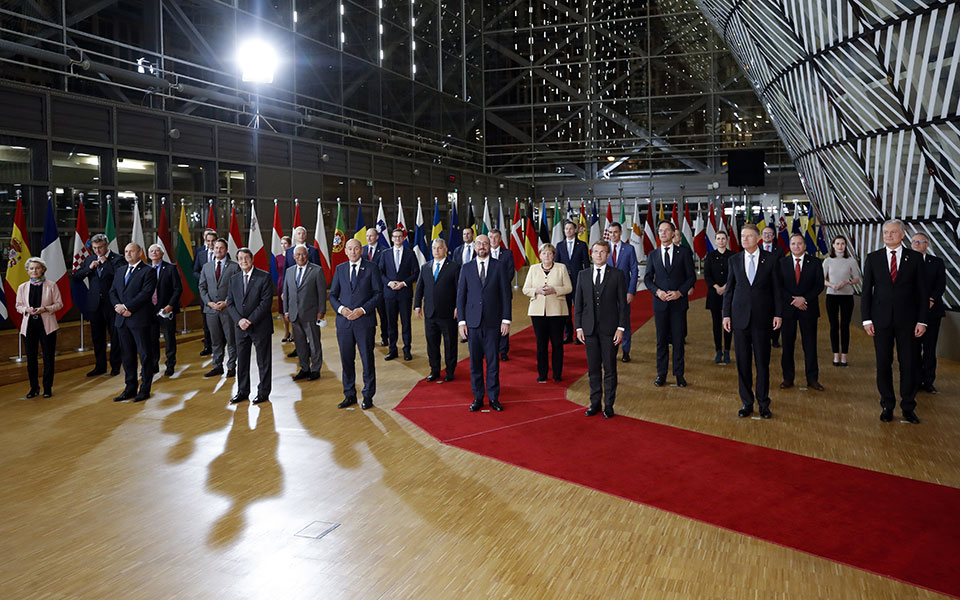 σύνοδος-κορυφής-ε-ε-χωρισμένοι-σε-στρα-561551578