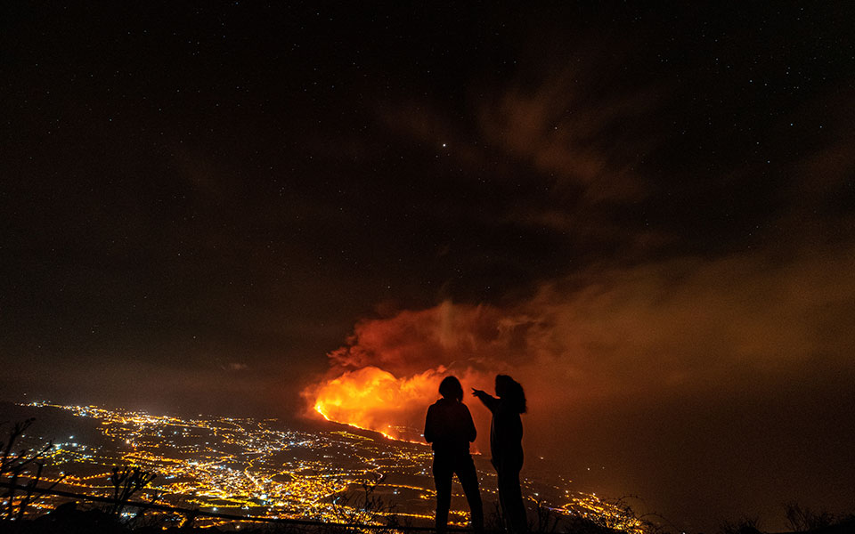 έκρηξη-ηφαιστείου-στη-λα-πάλμα-κλειστ-561528313