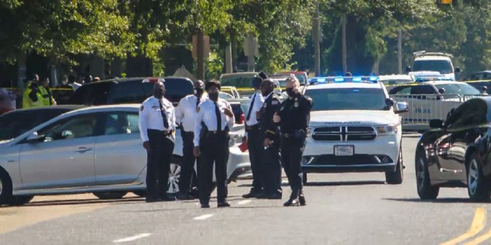 ηπα-τρεις-νεκροί-από-πυροβολισμούς-σε-561536992