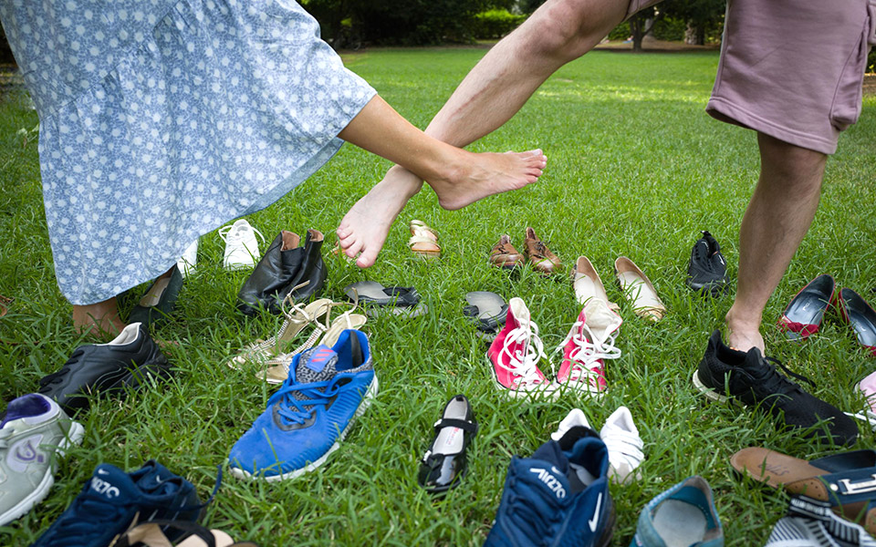 μπες-στα-παπούτσια-μου-θεατρικό-εργ-561528463